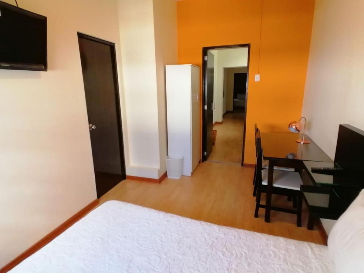 Miraflores Rooms Лима Екстериор снимка